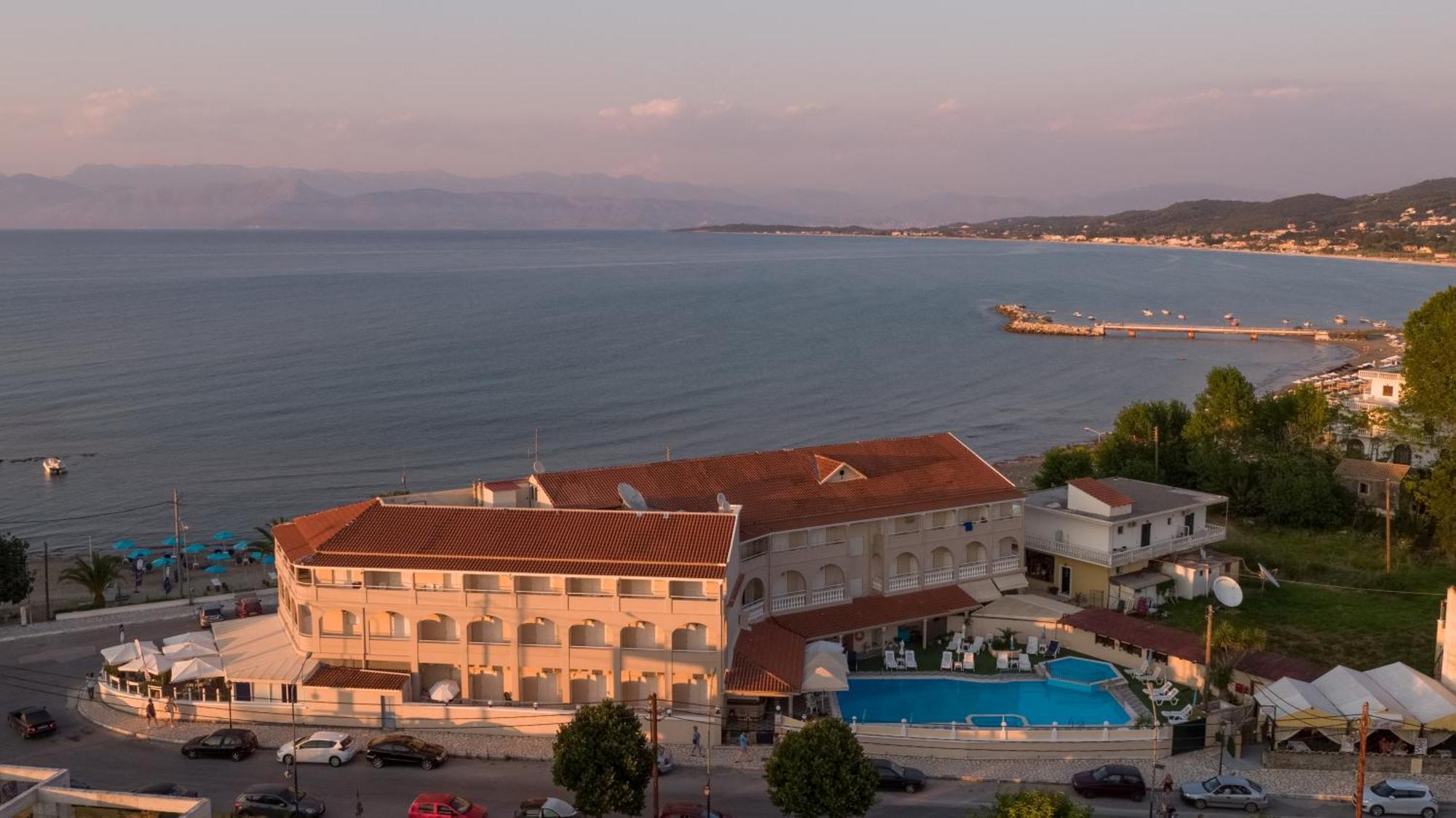 Aphrodite Beach Hotel Corfu โรดา ภายนอก รูปภาพ