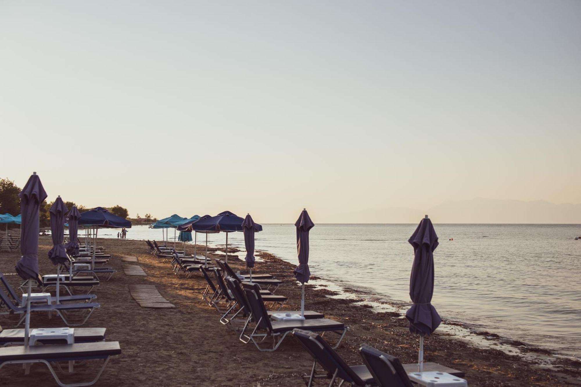 Aphrodite Beach Hotel Corfu โรดา ภายนอก รูปภาพ