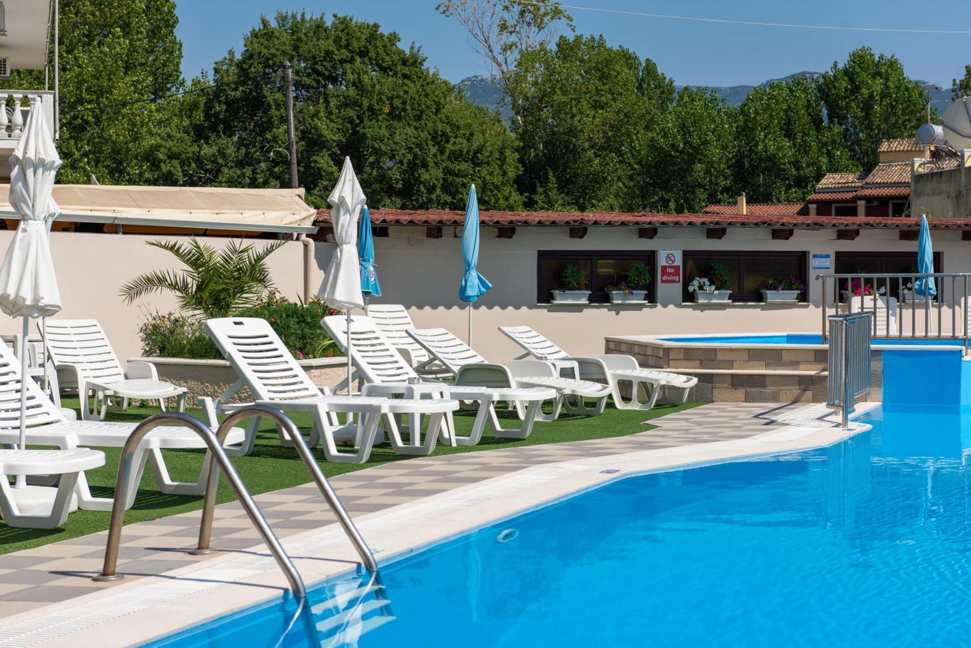Aphrodite Beach Hotel Corfu โรดา ภายนอก รูปภาพ