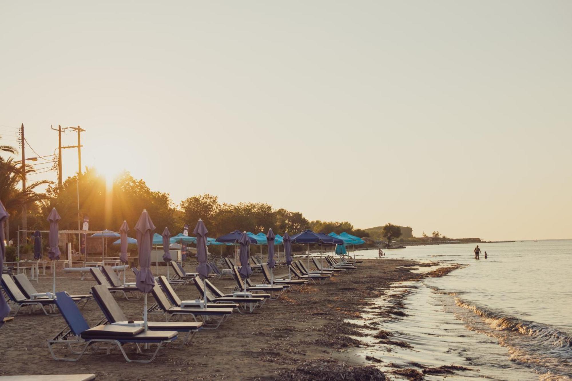Aphrodite Beach Hotel Corfu โรดา ภายนอก รูปภาพ