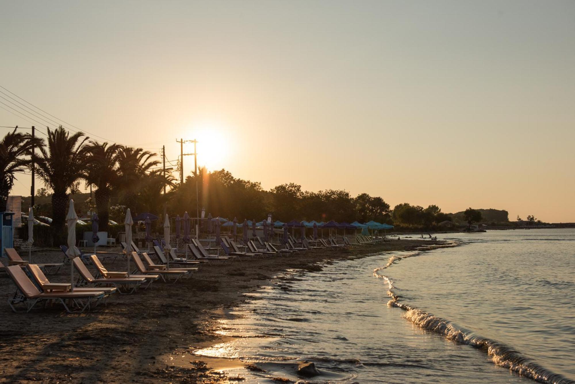 Aphrodite Beach Hotel Corfu โรดา ภายนอก รูปภาพ